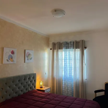 Sofiamarholidays- Casa Manuela דירה